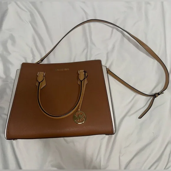 Michael Kors Hope Large Saffiano Leather Satchel - Picture 2 of 11